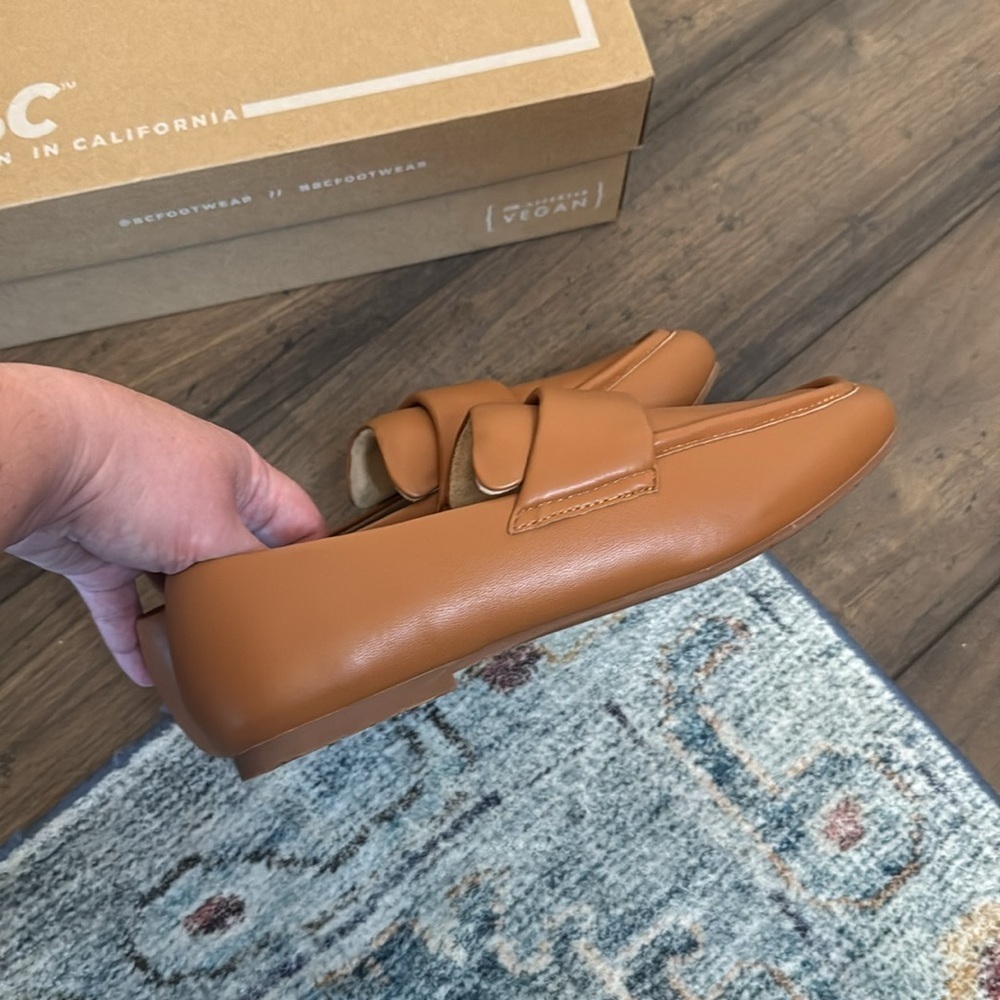 Born in California stay focused loafer in cognac brown size 8 ￼ - Picture 5 of 9